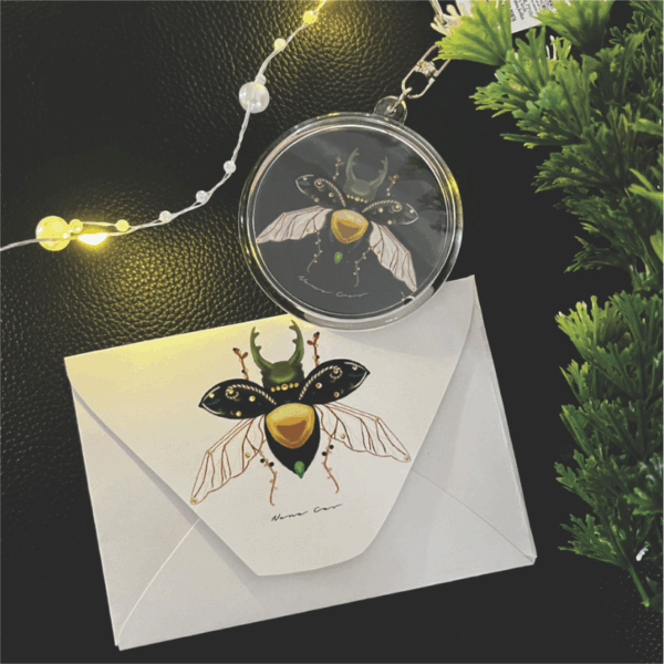 Kit Envelope com Chaveiro Enigma Bugs